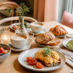 Brunch for to personer – fiktivt demobillede